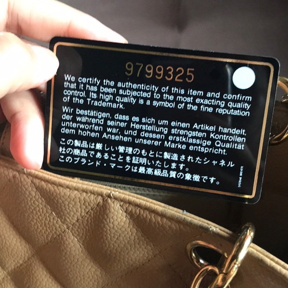 CHANEL CAVIAR GRAND SHOPPING TOTE - Picture 4 of 10